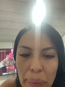 Emma Sanz   online show from 04-14-26, 04:18