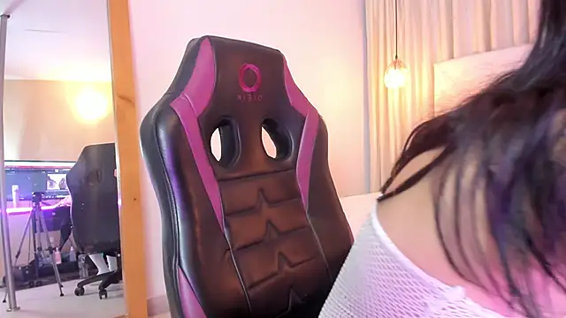 Demon lala online show from 03-06-26, 12:45