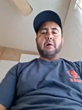 Snapshot of bojo69 chatting on 07-06-26, 12:46 bojo69 online show from 07-06-26, 12:46