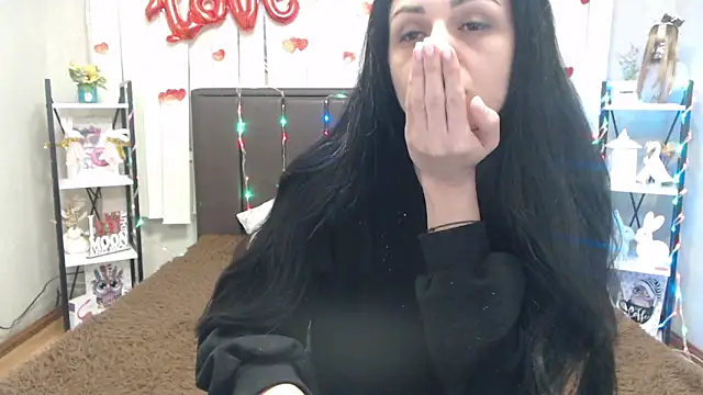 EvaClarkk online show from 04-24-26, 07:44