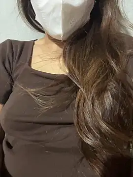 Miu Xinh online show from 06-07-26, 06:11