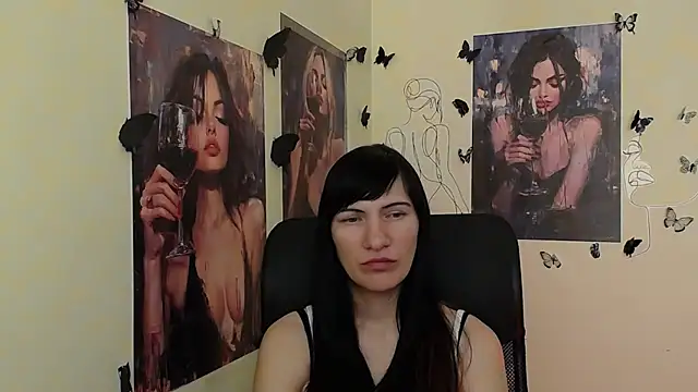 Snapshot of Rosalinda_ro chatting on 05-06-26, 05:25 Rosalinda ro online show from 05-06-26, 05:25