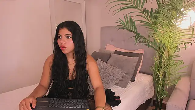Iriana Vexz online show from 03-14-26, 01:05