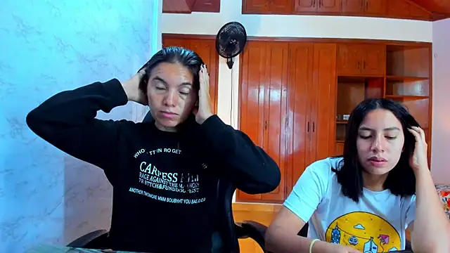 Emily and Soffy online show from 04-02-26, 12:47