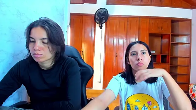 Emily and Soffy online show from 04-24-26, 12:40