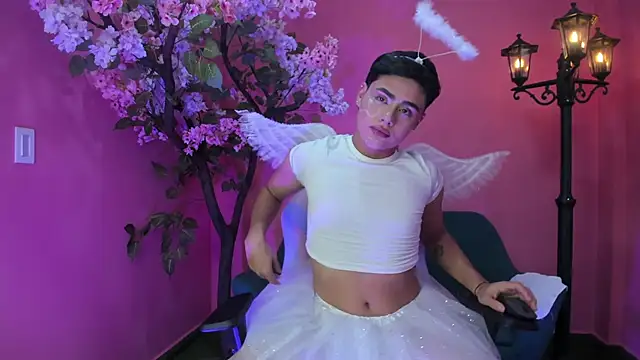 FemNoa online show from 02-07-26, 03:54