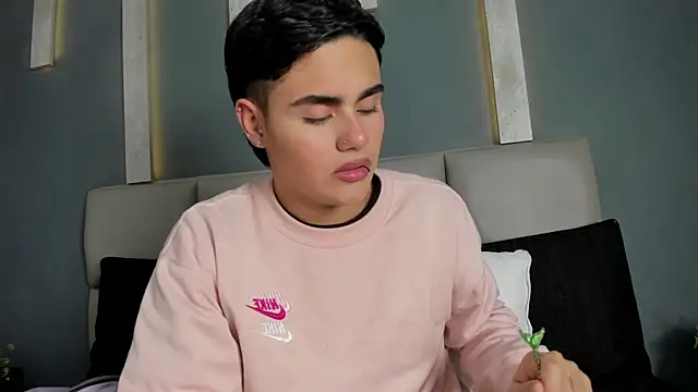 FemNoa online show from 03-02-26, 01:51