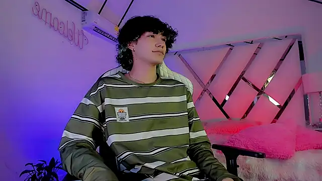 thanier 18 online show from 04-21-26, 08:34