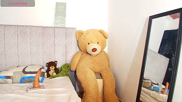 zeire  online show from 04-15-26, 09:04