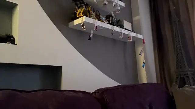 JeneeEady online show from 02-08-26, 08:07