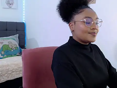 latin riahnna jp online show from 04-25-26, 04:48