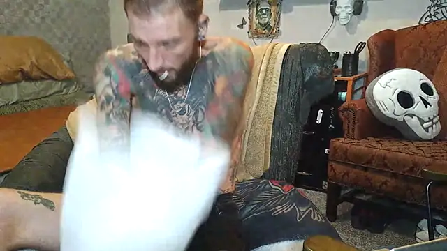 F D R  online show from 06-14-26, 04:03