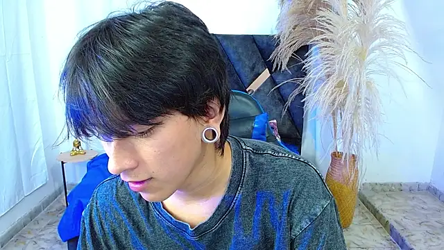 nikoo 18 online show from 03-12-26, 02:01