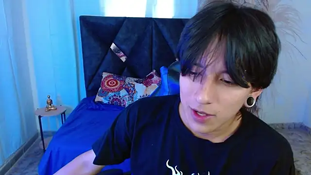 nikoo 18 online show from 04-11-26, 02:32