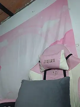 Snapshot of isaneptuneuwu chatting on 03-10-26, 11:10 isaneptuneuwu online show from 03-10-26, 11:10