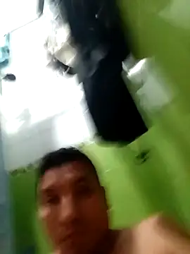 Snapshot of Dotado_95 chatting on 02-15-26, 06:21 Dotado 95 online show from 02-15-26, 06:21