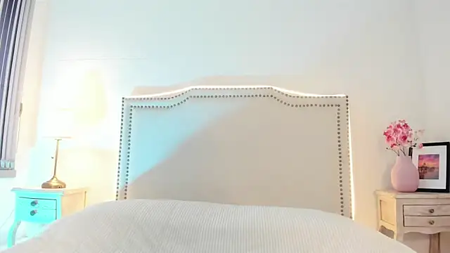 Charlote Harper online show from 03-10-26, 07:41