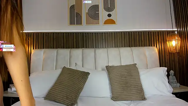 LisaLain online show from 04-09-26, 11:48