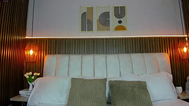 LisaLain online show from 04-24-26, 12:07