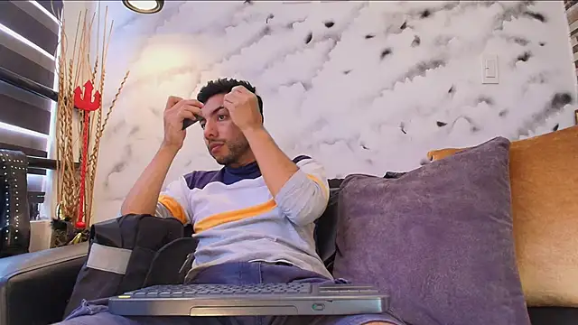 Max Hornye online show from 02-23-26, 06:49