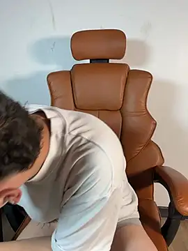 ARON LUXX online show from 03-28-26, 01:00