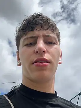 ARON LUXX online show from 04-11-26, 02:43