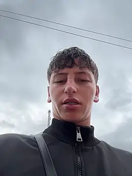 ARON LUXX online show from 05-19-26, 02:45