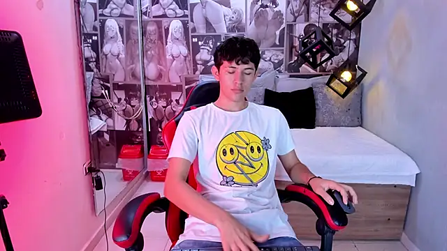 Christian Foxx online show from 04-14-26, 01:28