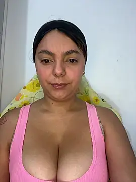 Snapshot of Africa_Collin chatting on 03-11-26, 10:10 Africa Collin online show from 03-11-26, 10:10