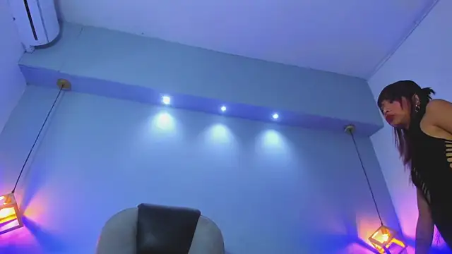 Wildkiitty online show from 03-28-26, 02:33