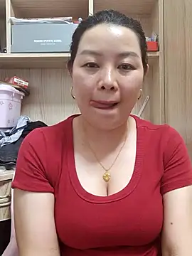 Jennie dogy online show from 06-03-26, 01:46