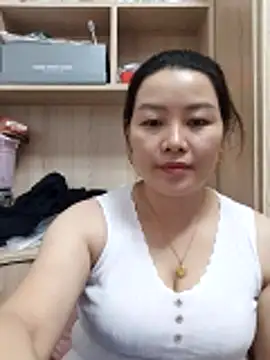Jennie dogy online show from 06-10-26, 02:12