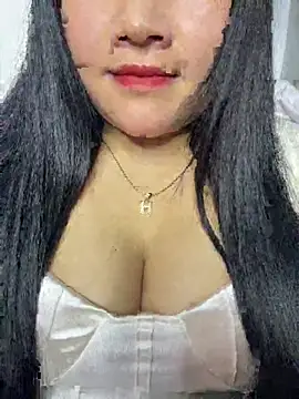 Snapshot of Violet_pusy chatting on 02-24-26, 05:11 Violet pusy online show from 02-24-26, 05:11