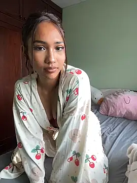 lyla luv online show from 02-06-26, 09:56