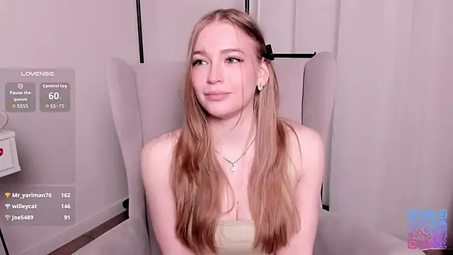 RowenaIanniello online show from 03-29-26, 11:38