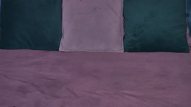 NayaBliss online show from 04-07-26, 02:50