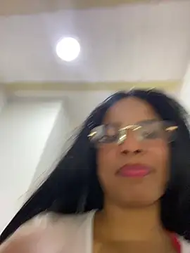Snapshot of brytaniweed chatting on 02-14-26, 04:31 brytaniweed online show from 02-14-26, 04:31