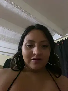 EmmaXDonald online show from 03-12-26, 04:40