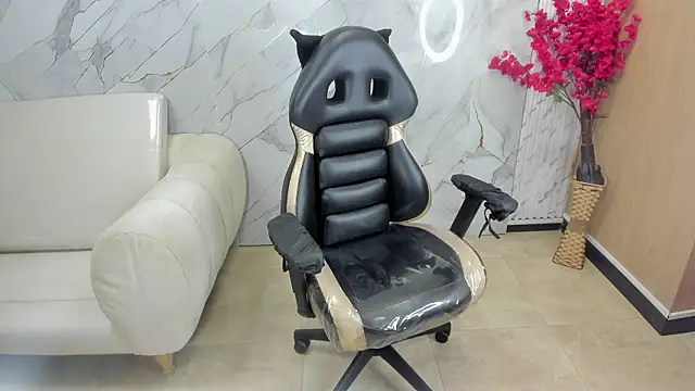 rox luxury tf online show from 02-07-26, 03:49