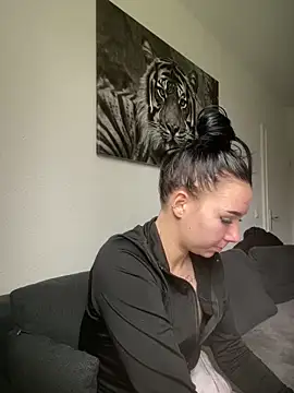 zoeelovee online show from 02-20-26, 10:38