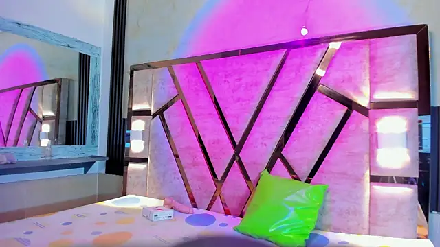 salem rosee online show from 04-15-26, 01:56