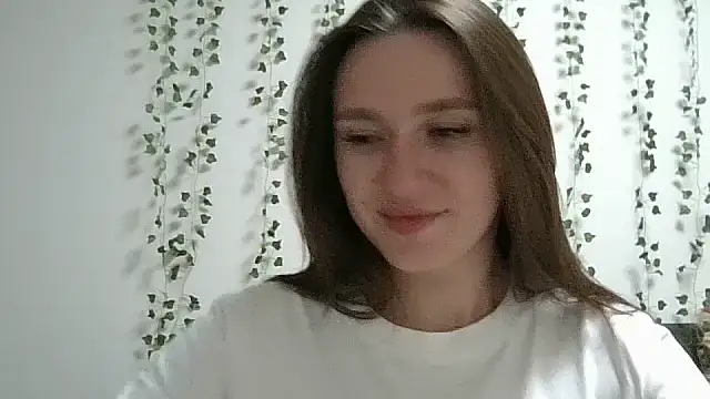 Snapshot of LilitTXX chatting on 06-18-26, 08:02 LilitTXX online show from 06-18-26, 08:02