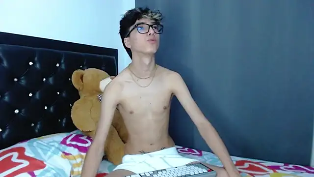 gabriel x18 online show from 04-15-26, 10:43