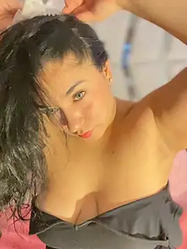 Grecia Valmont online show from 03-12-26, 08:15