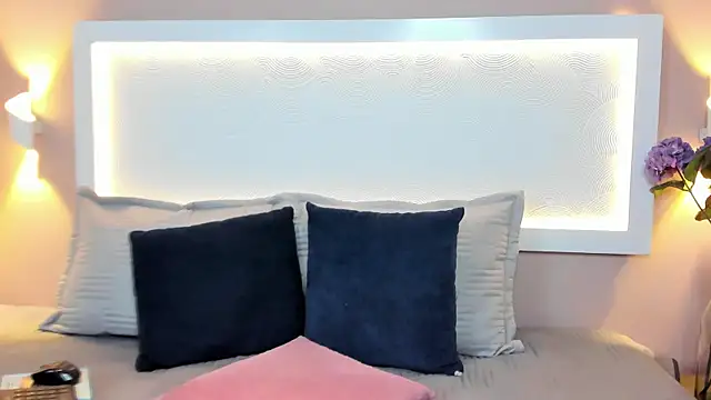 TiinyAngel online show from 06-02-26, 07:27