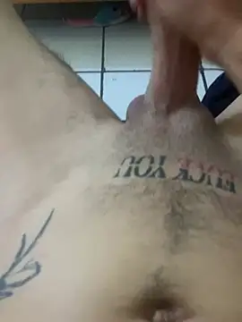 pitudo1713 online show from 04-27-26, 05:44