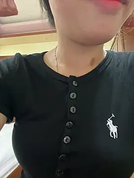 DoliceGirl2k online show from 04-18-26, 02:59