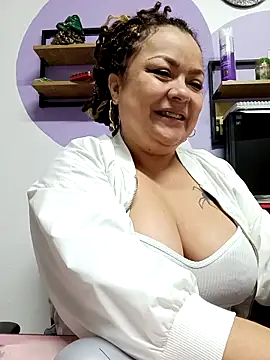 Snapshot of SweettSin chatting on 03-04-26, 12:11 SweettSin online show from 03-04-26, 12:11