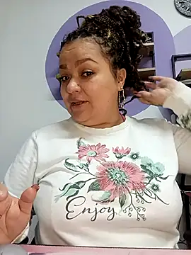 Snapshot of SweettSin chatting on 03-05-26, 01:29 SweettSin online show from 03-05-26, 01:29