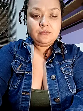 Snapshot of SweettSin chatting on 03-10-26, 12:10 SweettSin online show from 03-10-26, 12:10